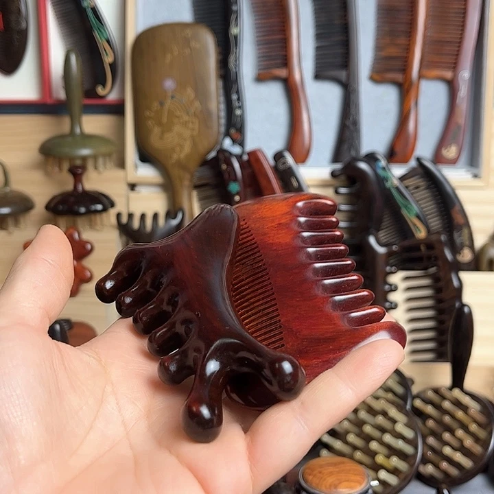红酸枝木类檀木按摩梳子两个