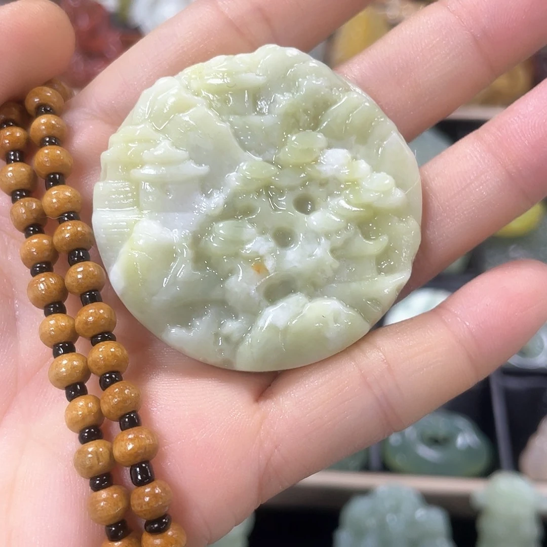 蛇纹石玉颈饰未镶嵌
