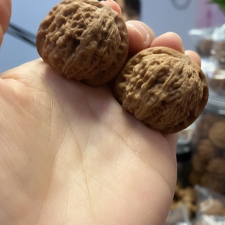 把件文玩核桃37血麒麟红皮