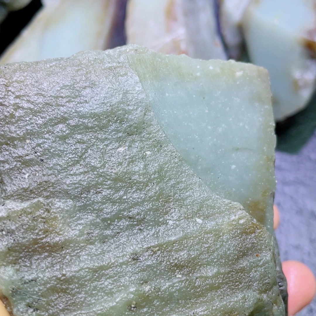 和田玉未镶嵌珠宝半成品