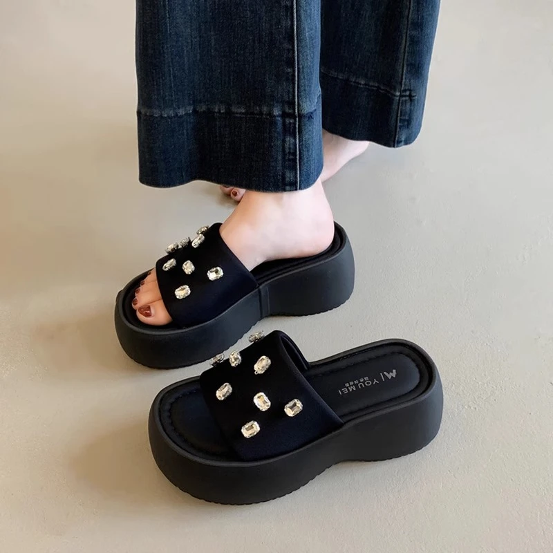 厚底小个子增高7cm一字拖鞋女夏2025爆款外穿水钻凉拖鞋出游百搭