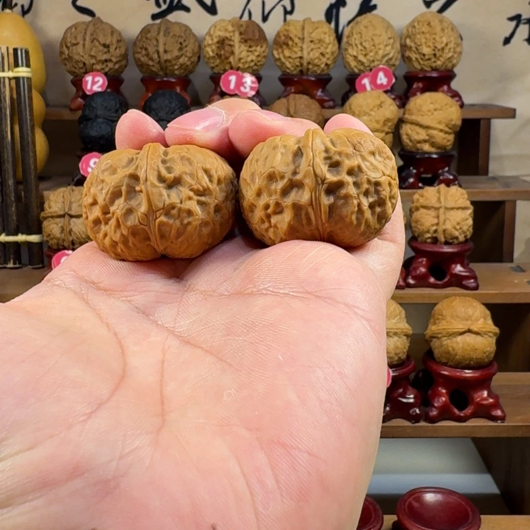 铁核桃把开金甲元宝