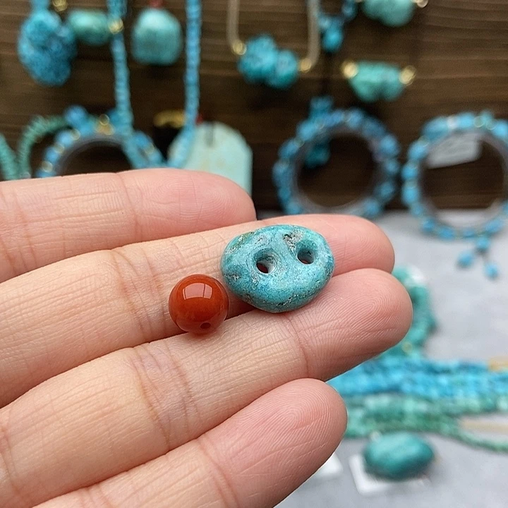 南红玛瑙未镶嵌猪鼻扣