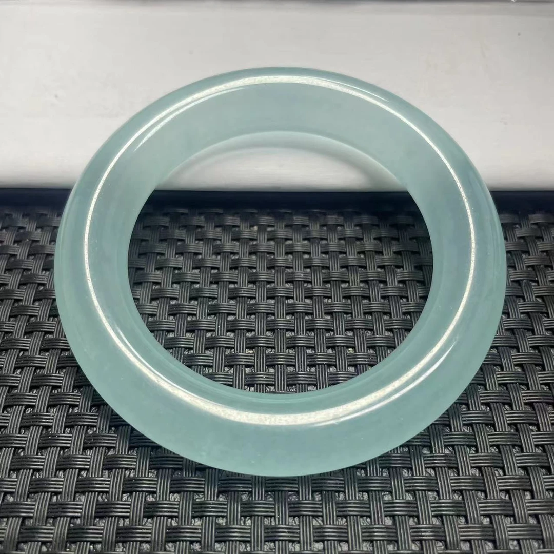 蓝粗圆精美百搭雕刻妈妈奇石