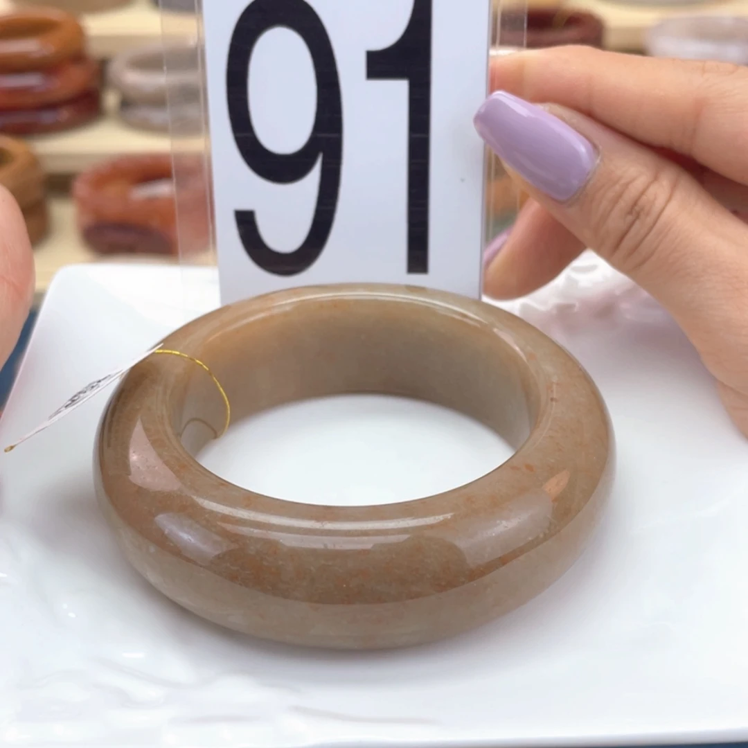 【闪购商品】石英岩玉手镯未镶嵌