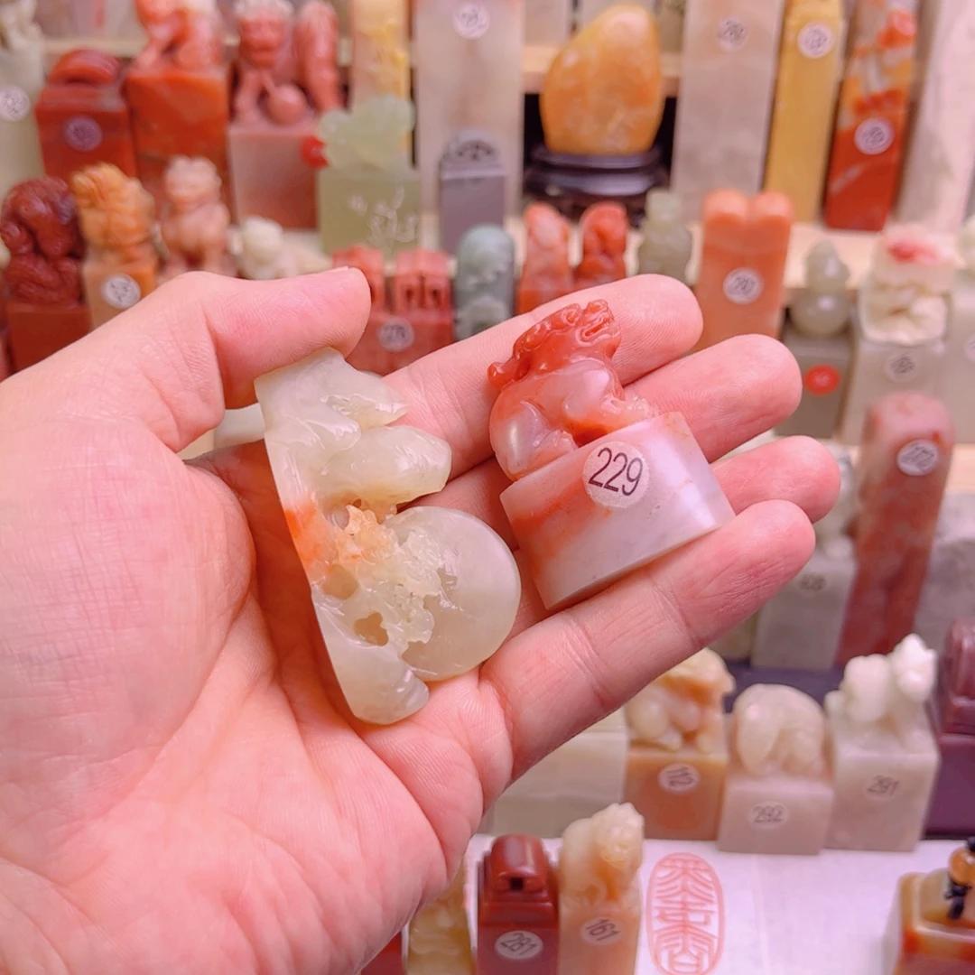 临***雨印石寿山石纯手工篆刻