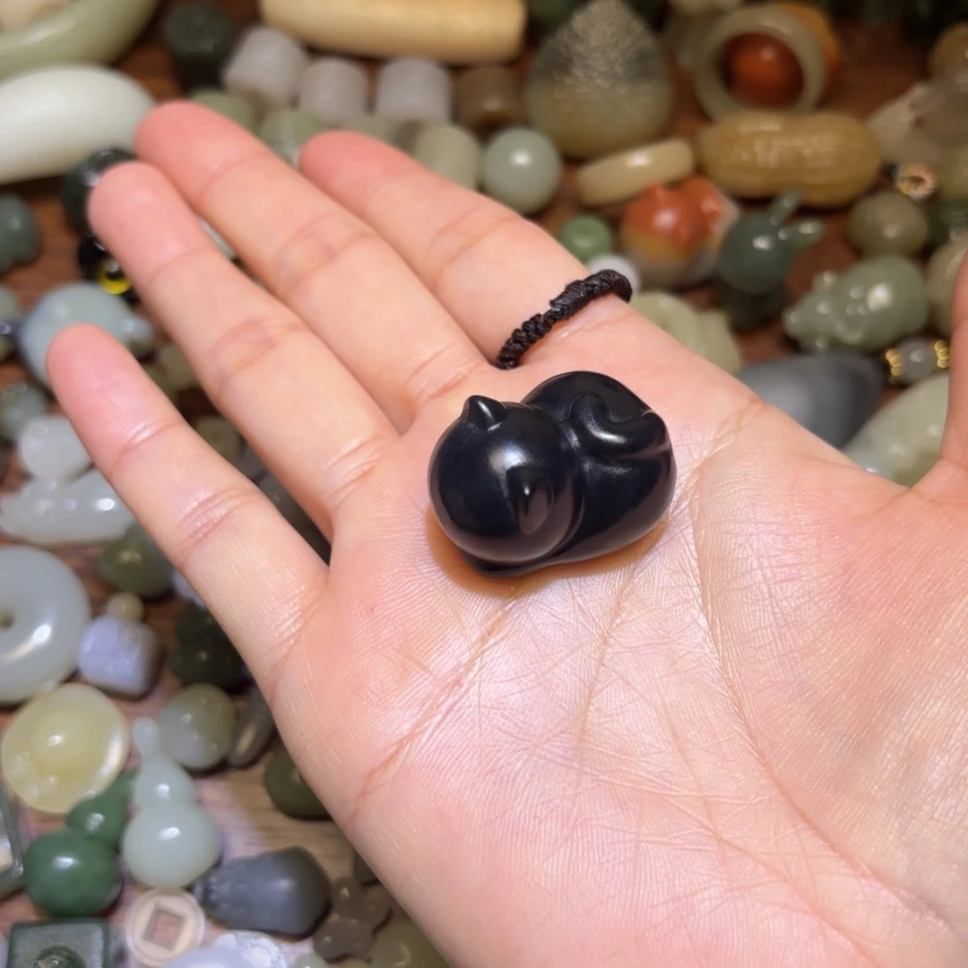 和田玉珠宝半成品未镶嵌一****咪