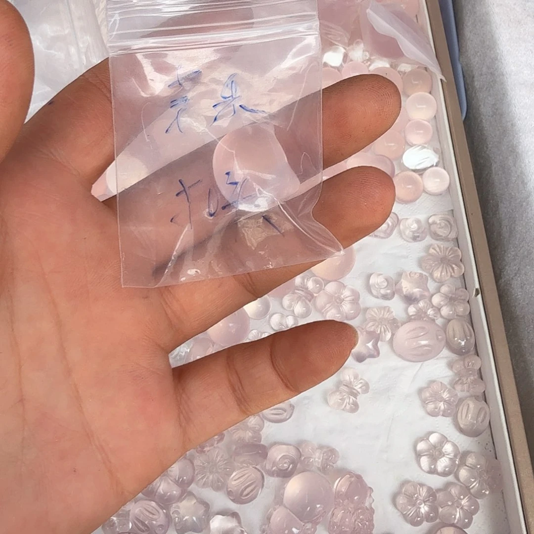 烟晶手链未镶嵌一****?粉