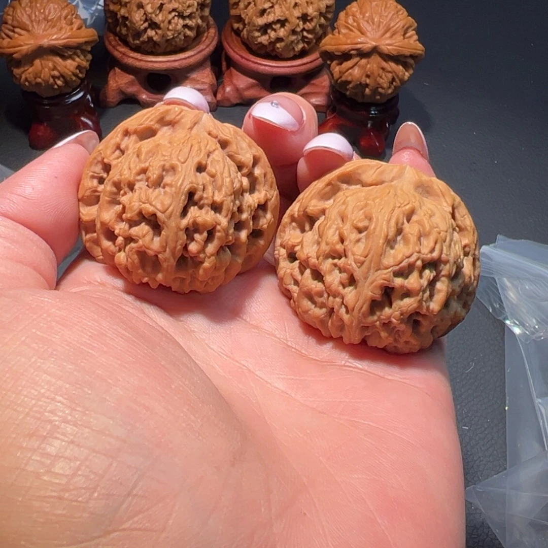 文玩核桃吊坠南疆石40全品