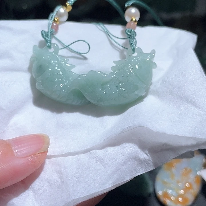 颈饰未镶嵌翡翠天