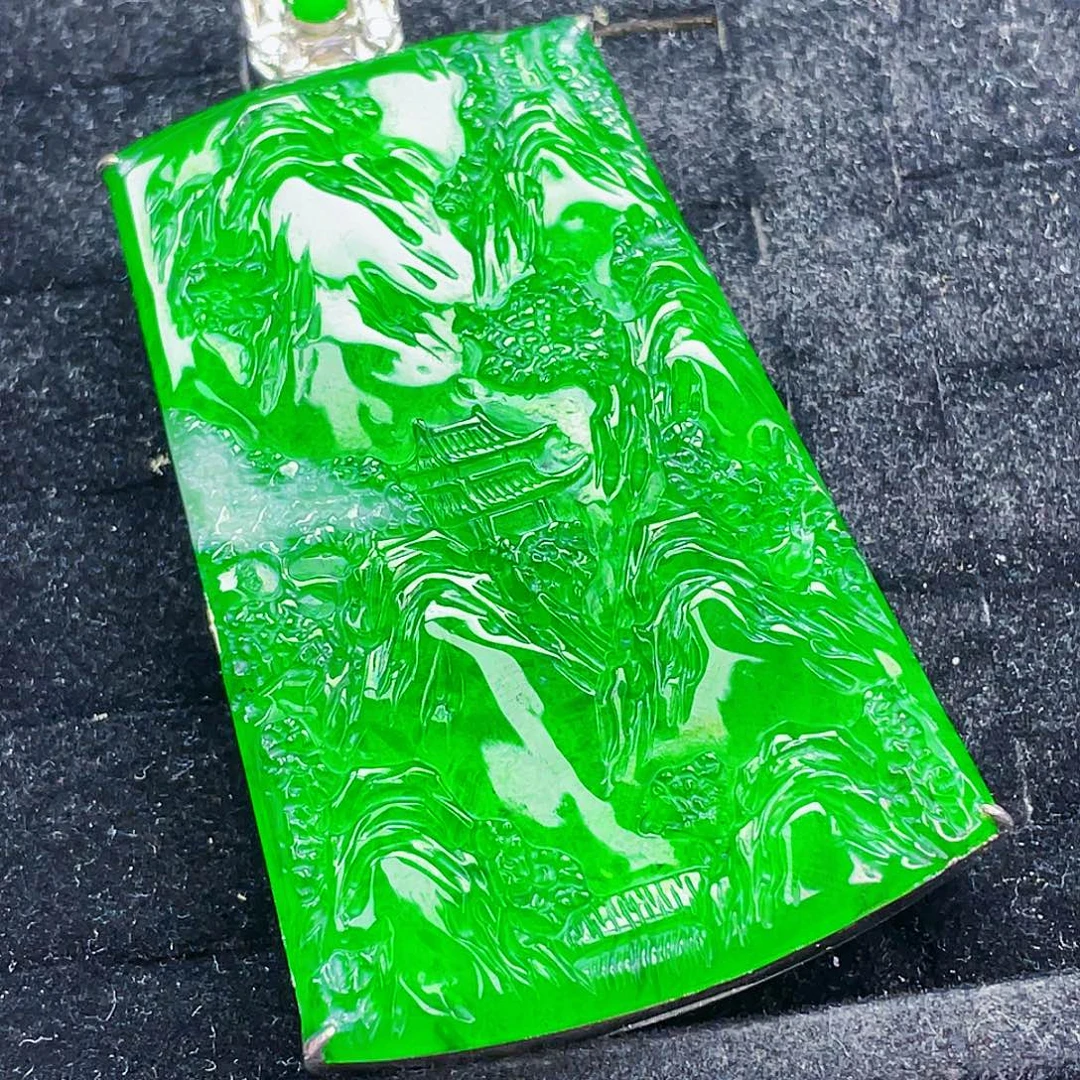 翡翠未镶嵌颈饰575