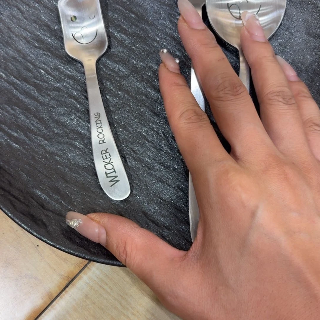 鱼****.一个一个你和一个