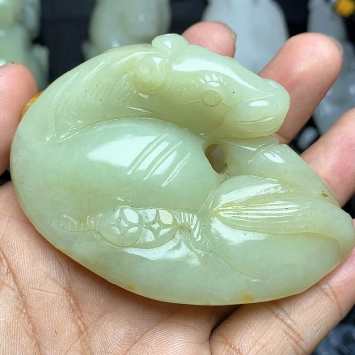 颈饰未镶嵌和田玉