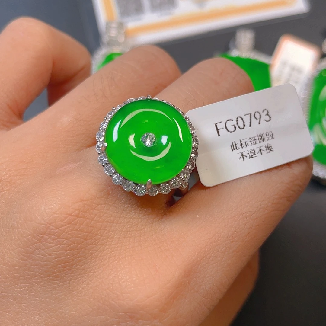 【闪购商品】颈饰银S925镶嵌翡翠翡翠