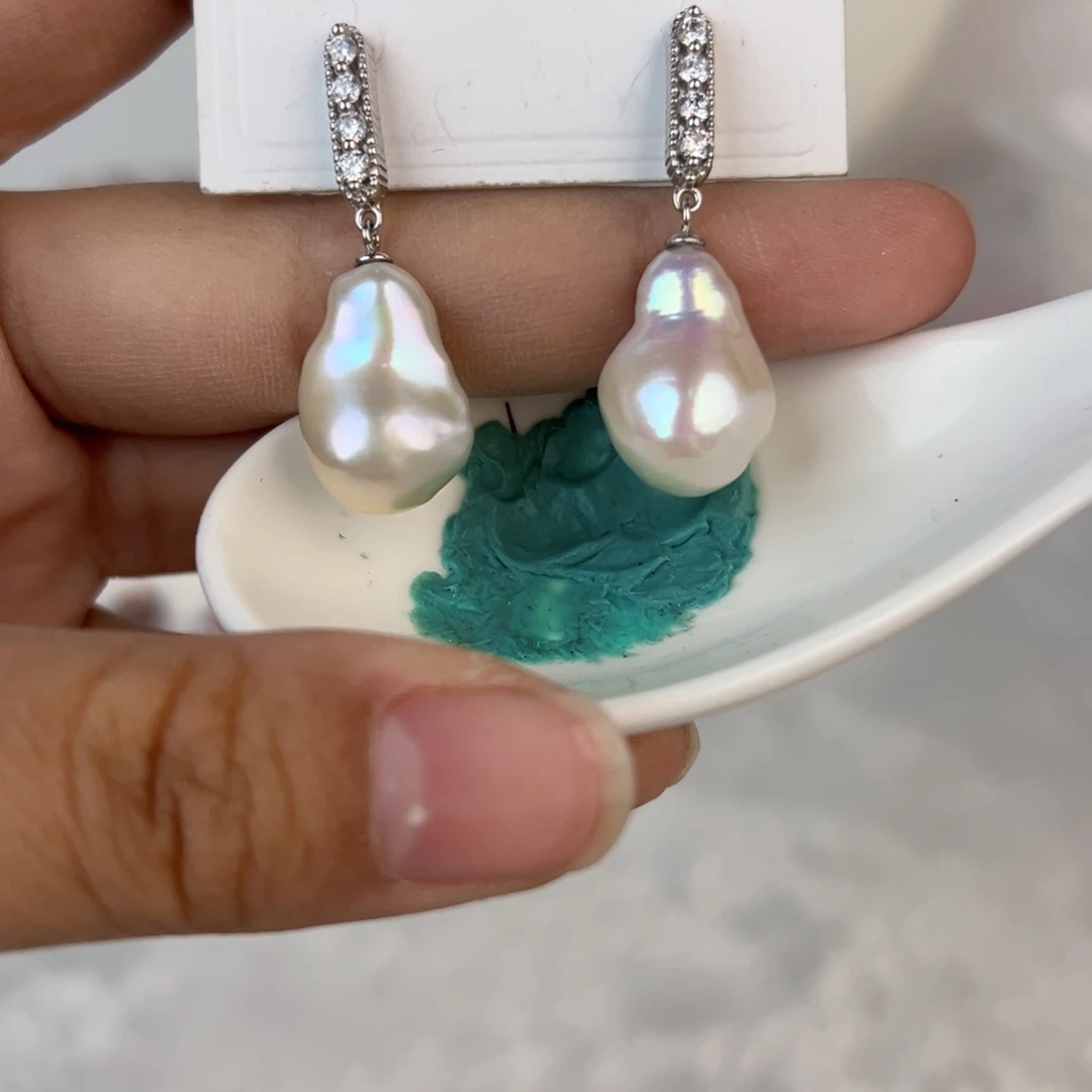 淡水珍珠耳饰未镶嵌