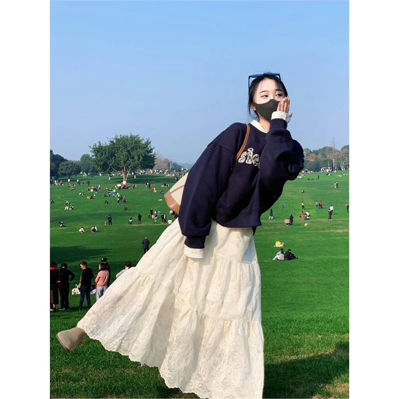 今年流行的超好看独特漂亮气质蓝色卫衣半身裙两件套装女2025秋季