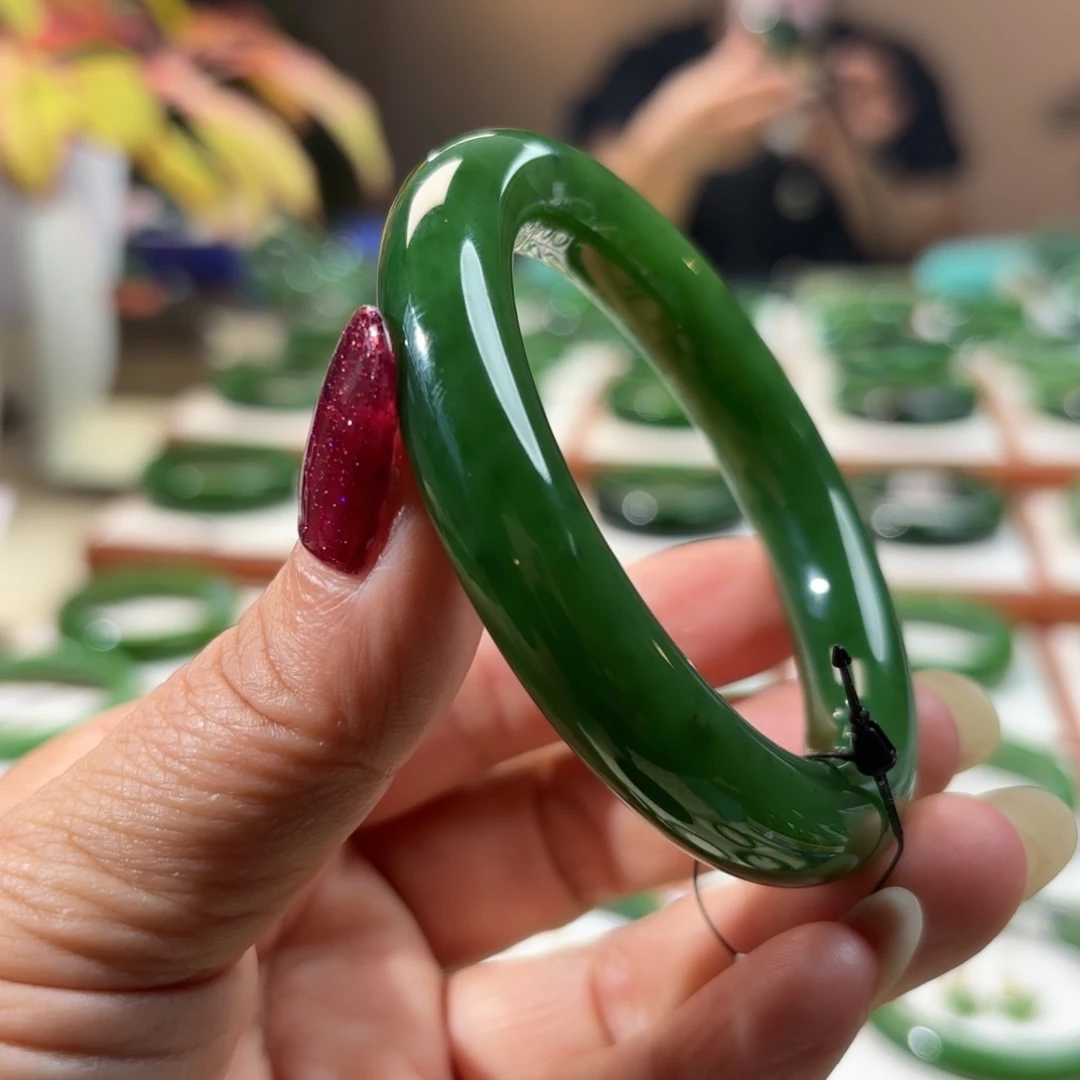 未镶嵌手镯和田玉（碧玉）乐*