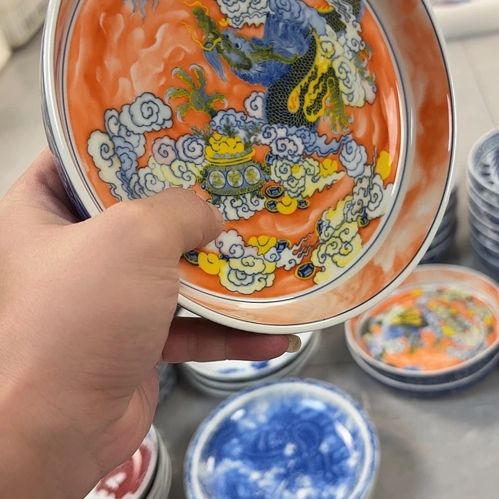 瓷片腾龙献宝粉彩大胡乘