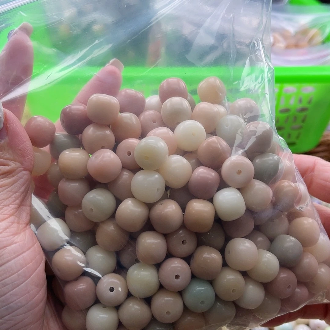 白玉菩提吊坠Q/13mm/60颗锅底