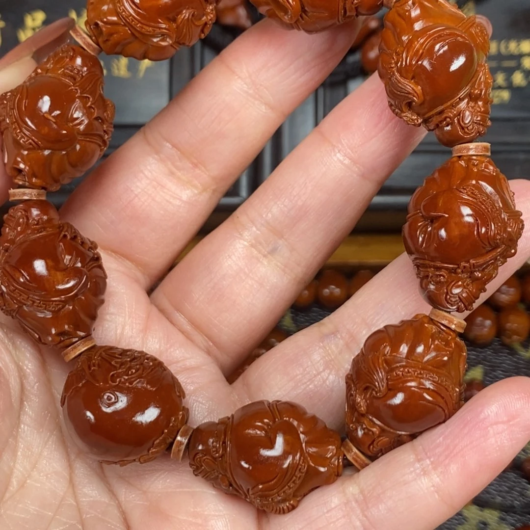 M***g橄榄核吊坠站立财神1111