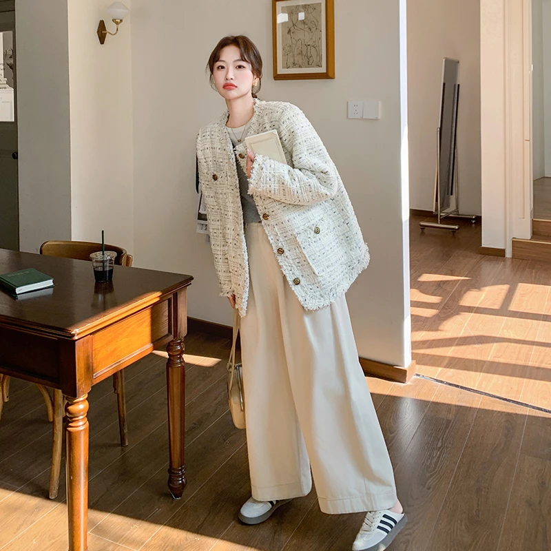 米白色小香风外套女春秋气质显瘦2025新款圆领休闲百搭名媛上衣