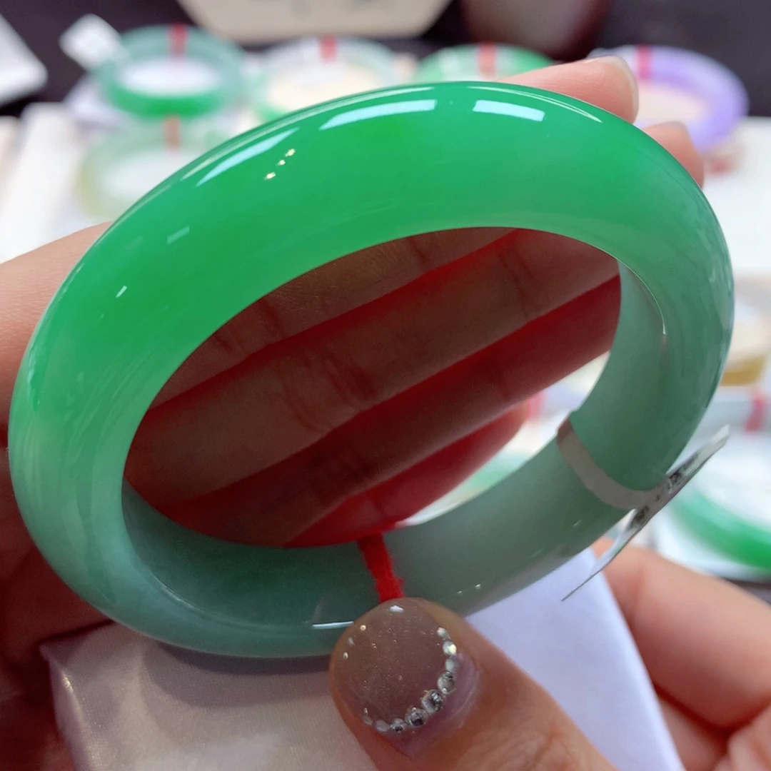 翡翠手镯未镶嵌28正圈77