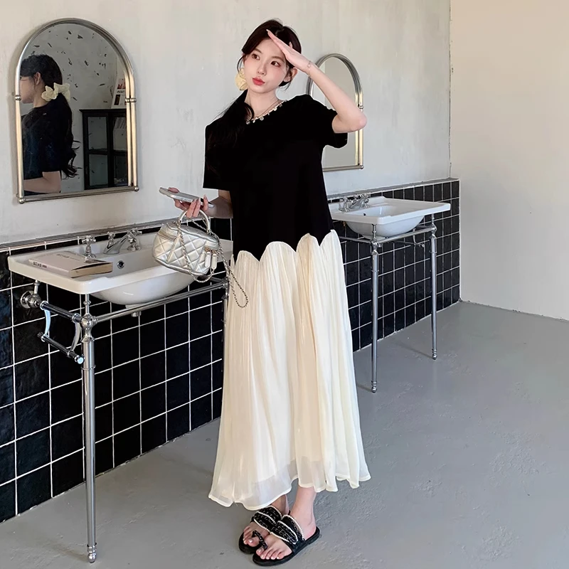 夏日感连衣裙女2025夏季新款法式气质独特漂亮设计感撞色拼接长裙