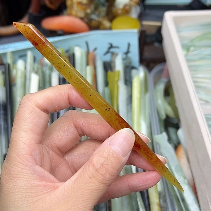 蛇纹石玉未镶嵌发簪