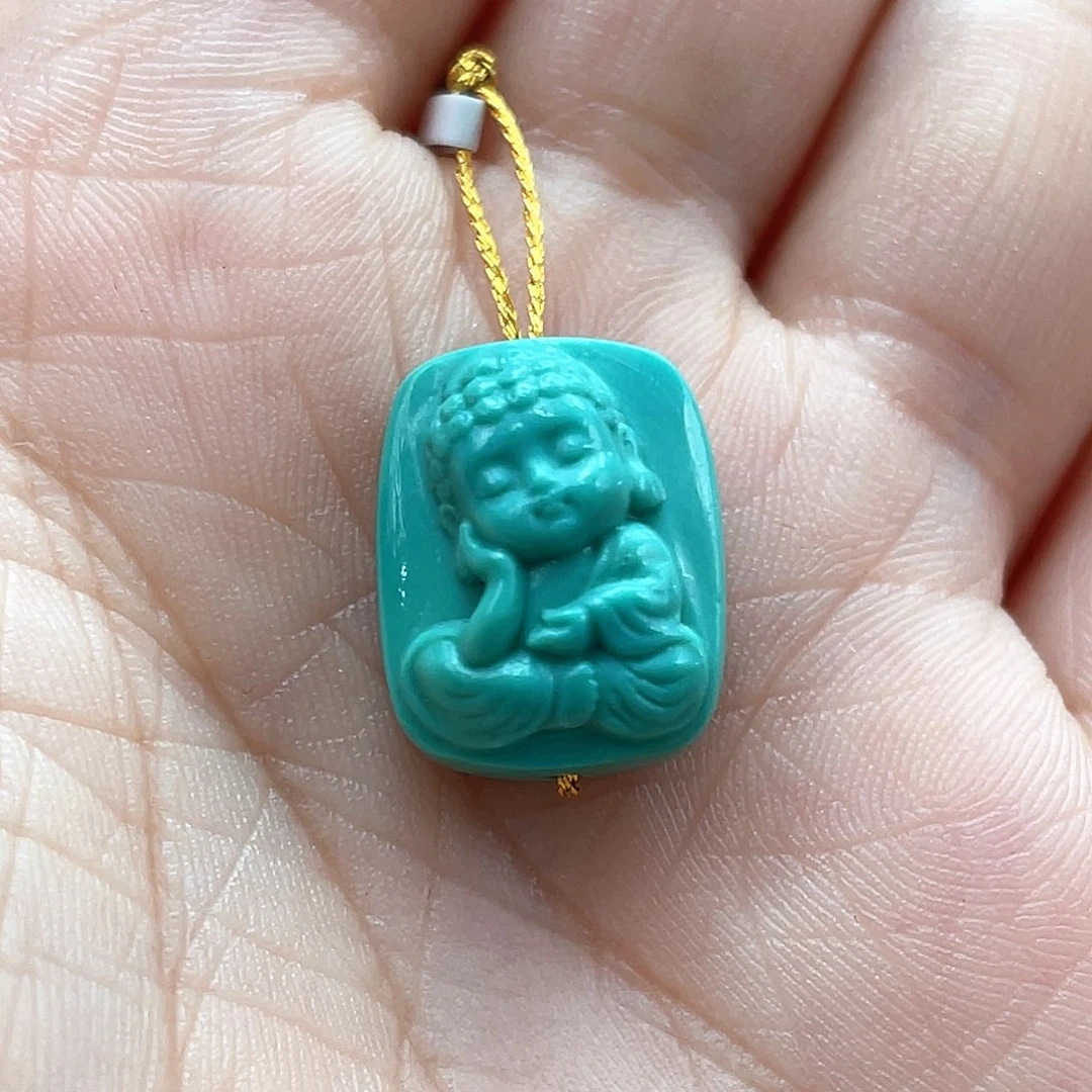 绿松石未镶嵌颈饰