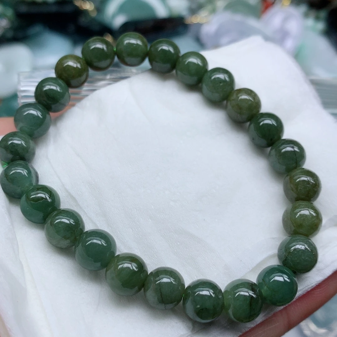 翡翠颈饰未镶嵌手串