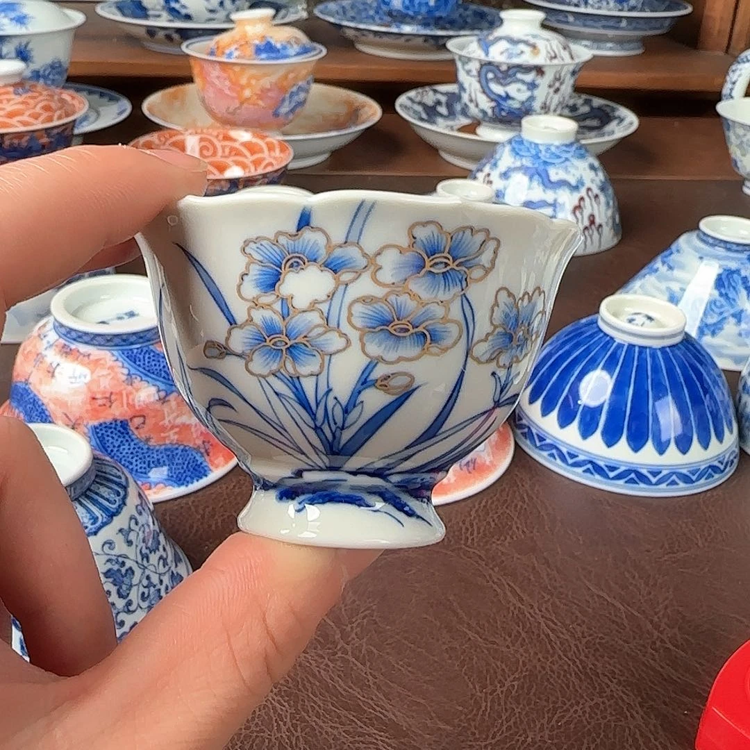 杯青花釉下葵口杯