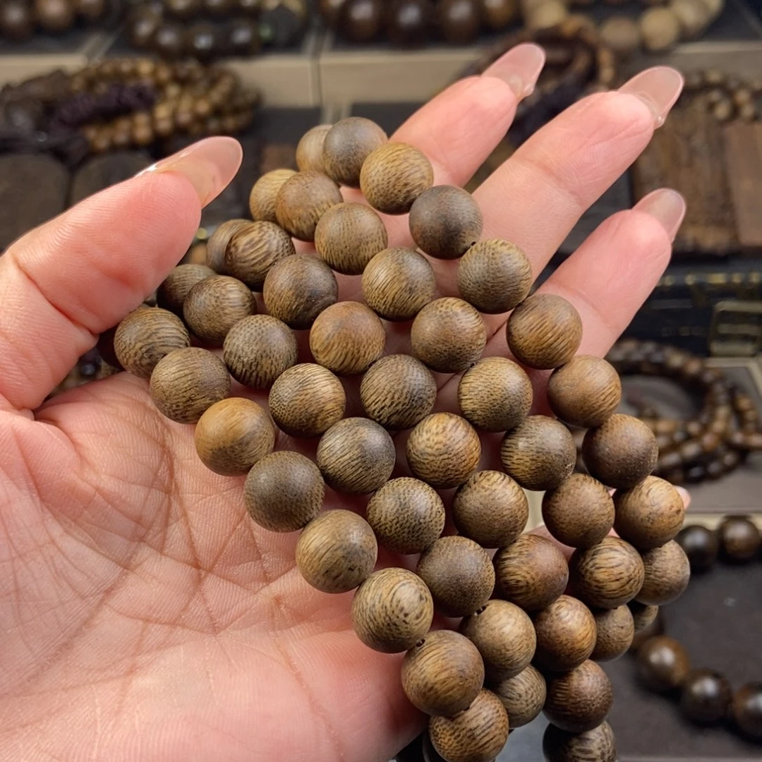 沉香手串风**起越南白棋糖结老料