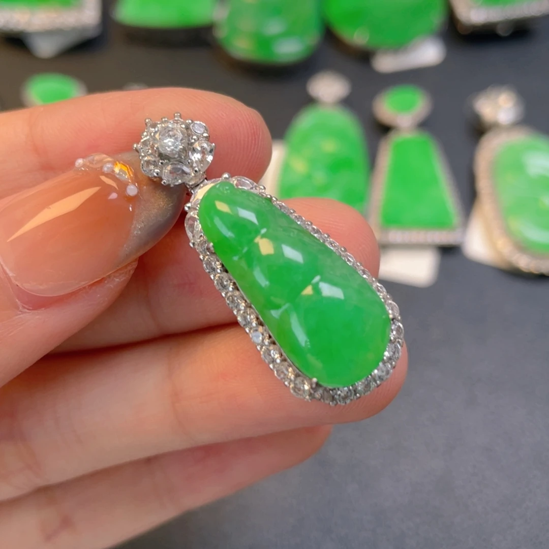 翡翠银S925镶嵌颈饰