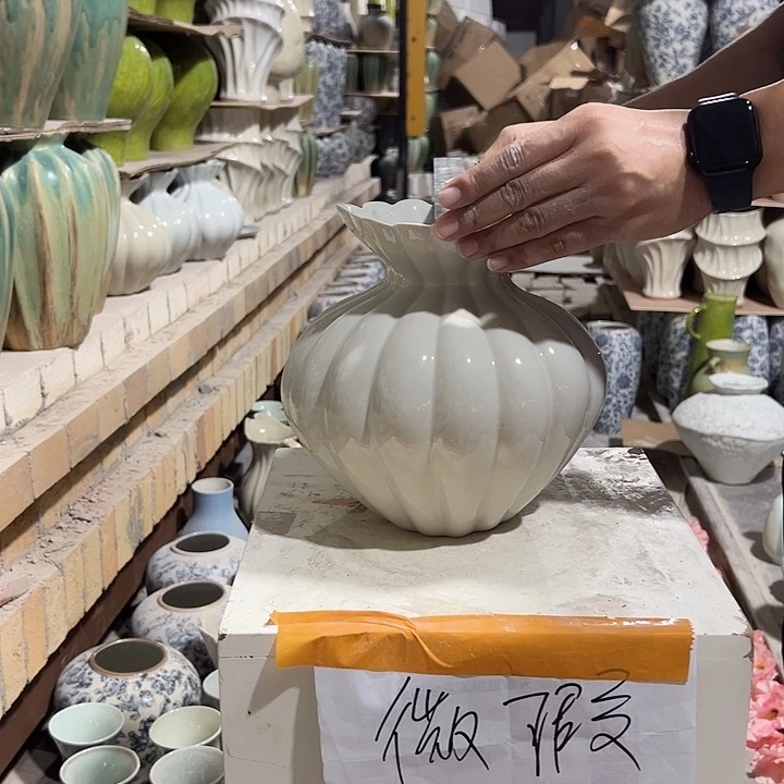 景德镇陶瓷花瓶微瑕介意勿拍