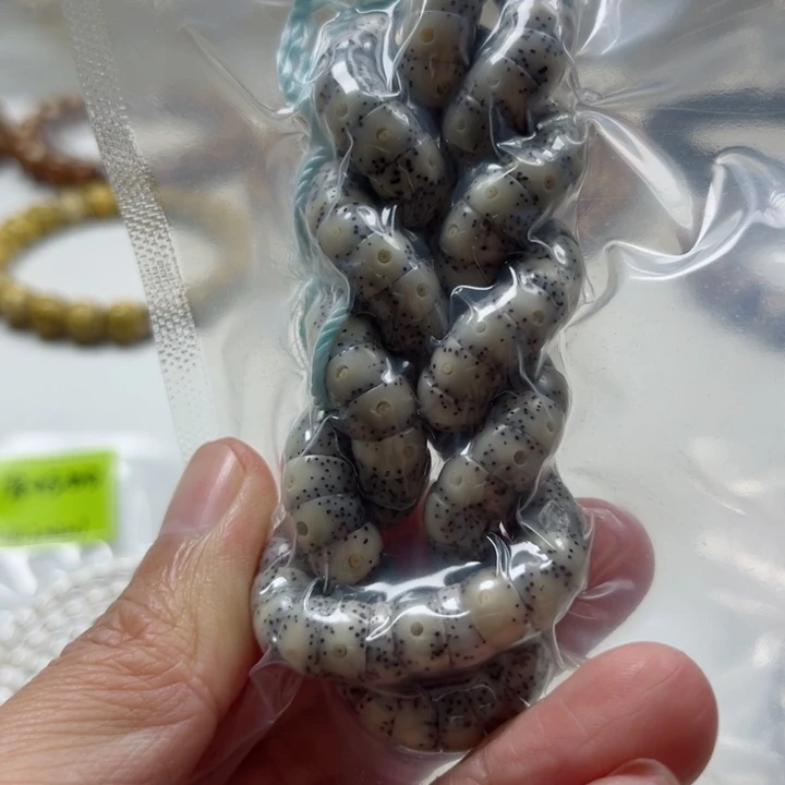 星月菩提吊坠石玉大肠8同枝月大肠