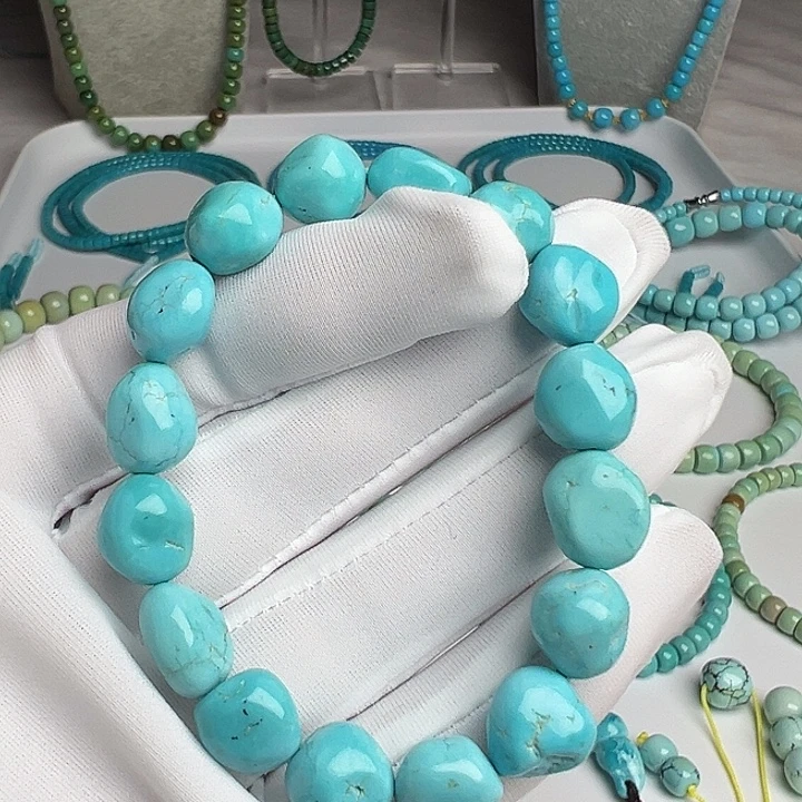 乌***号绿松石未镶嵌珠宝奇石