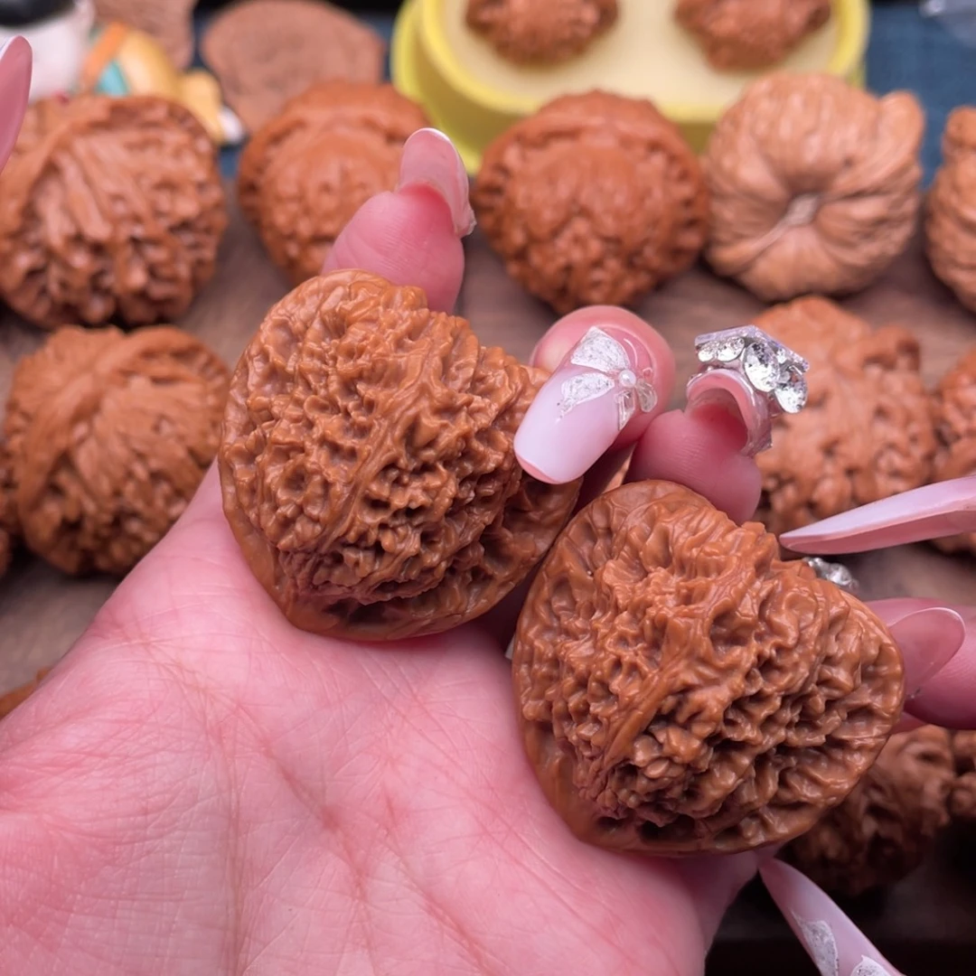 文玩核桃把件三角南疆39