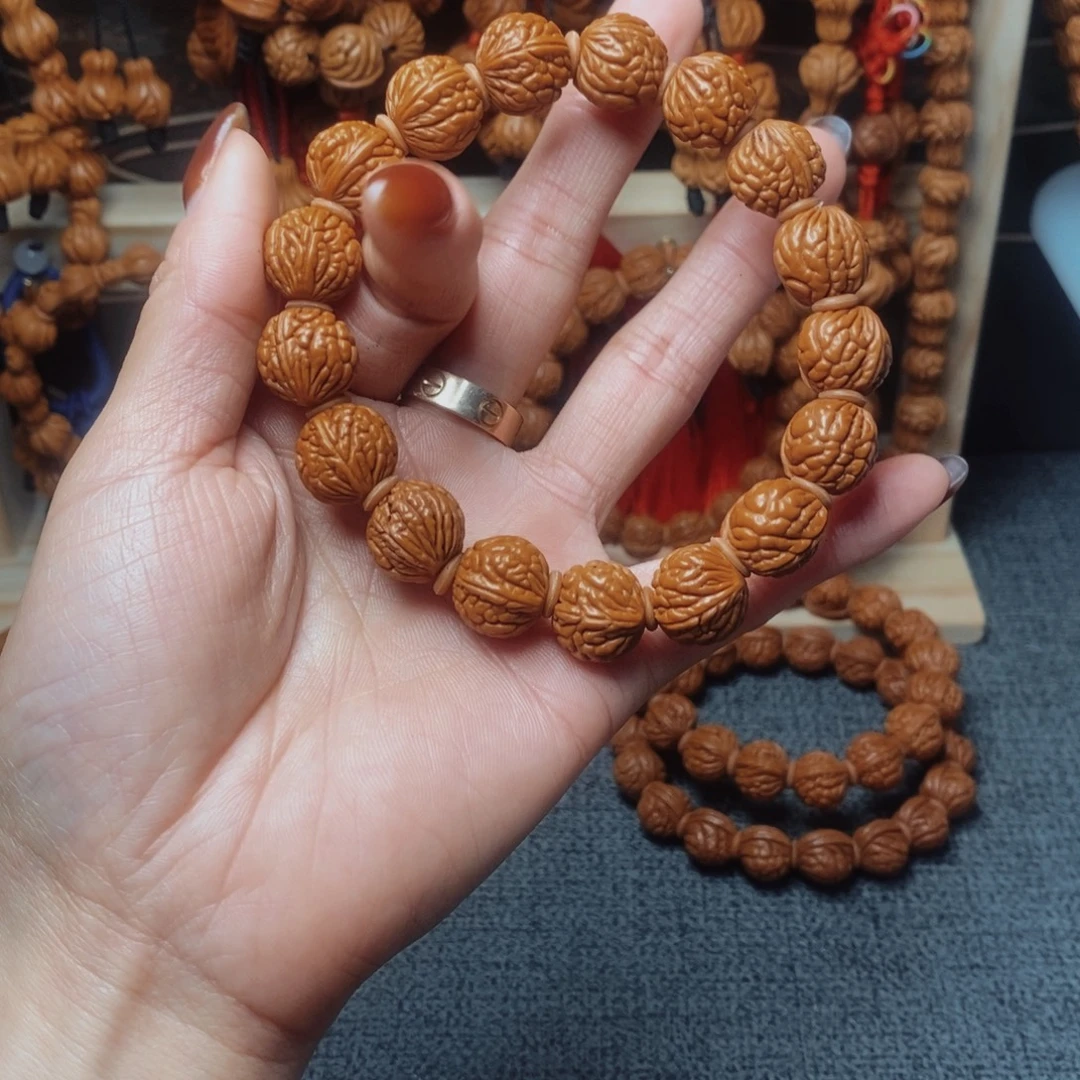 桃核吊坠龙纹桃枭