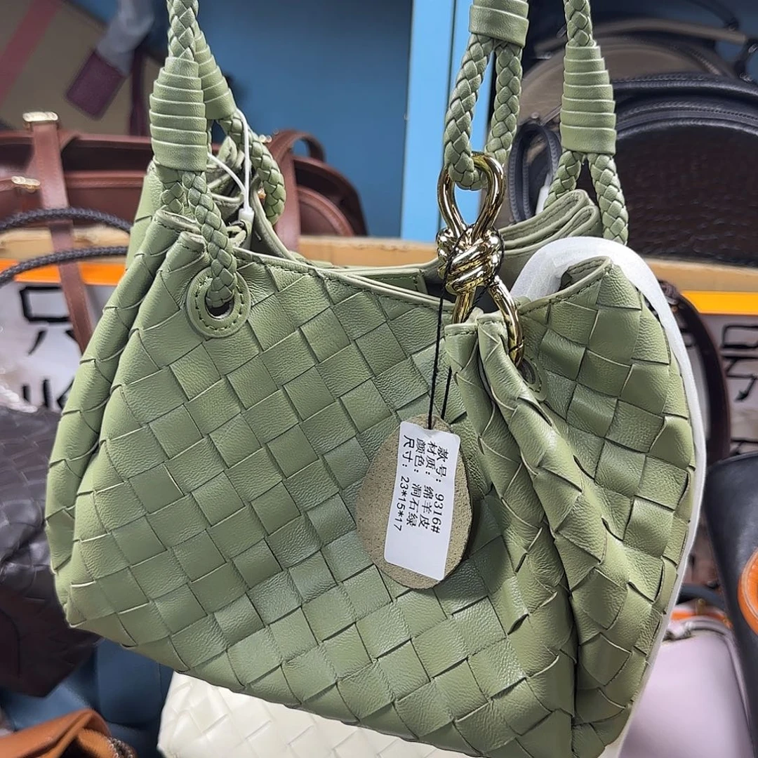 黄牛皮（革）头层牛皮山羊皮（革）