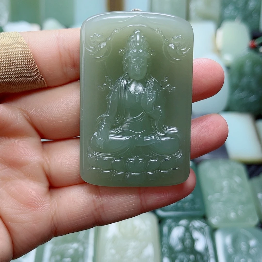 用***7和田玉未镶嵌颈饰