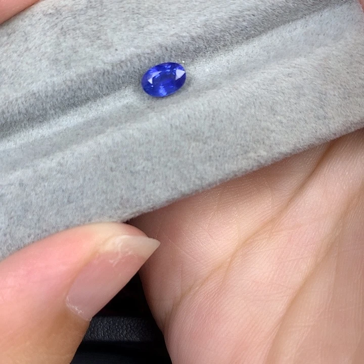 裸石蓝宝石4x6矢车菊蓝宝石