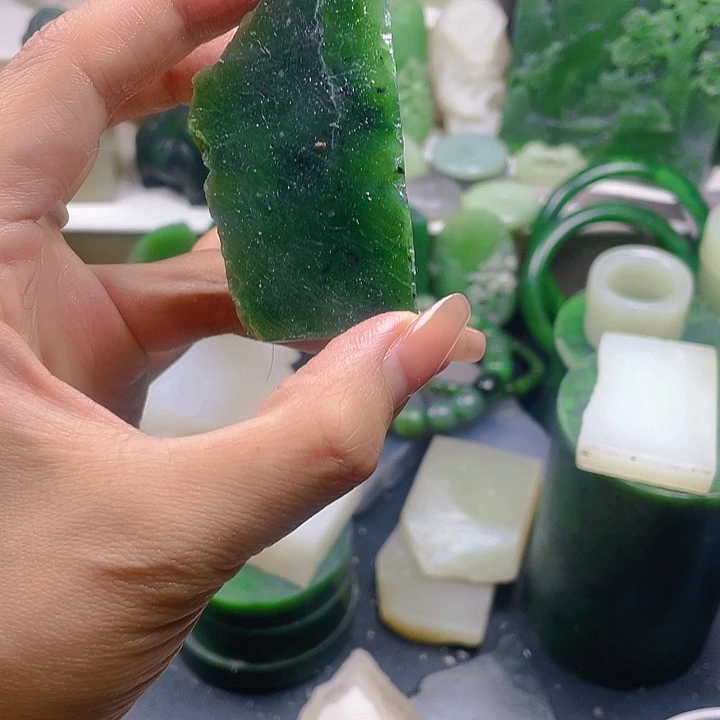 和田玉未镶嵌珠宝半成品