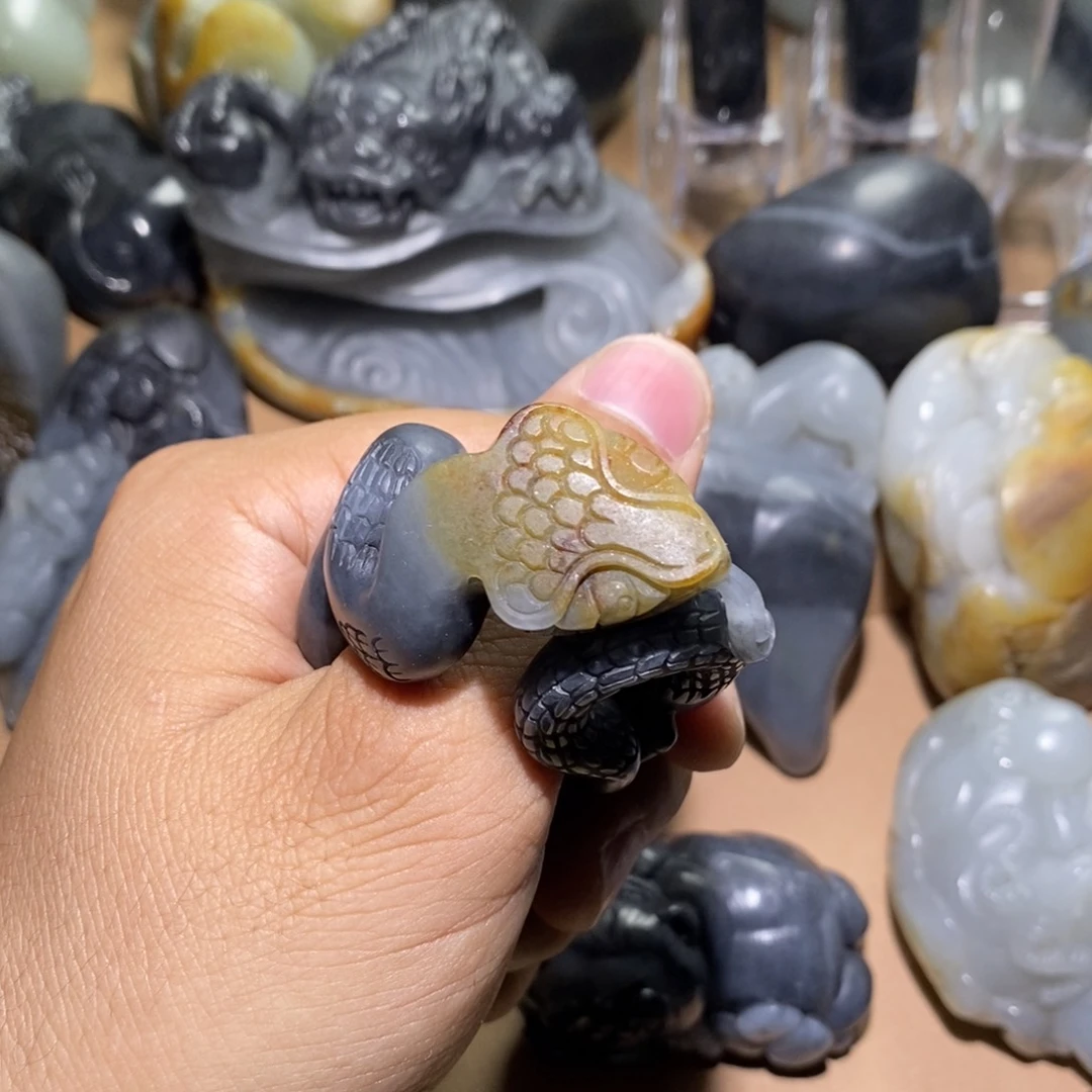 未镶嵌和田玉把件