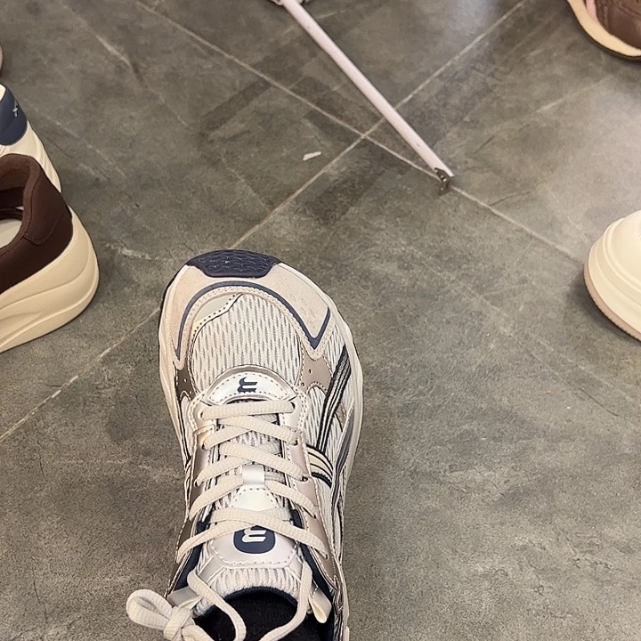 533-90341蓝色38码