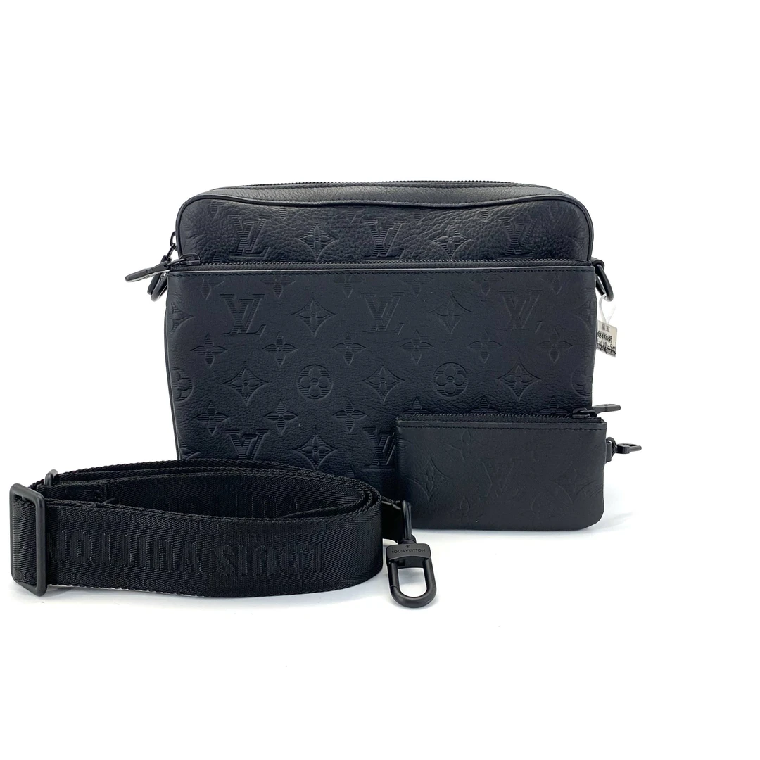 99新 LouisVuitton/路易威登 黑色全皮压纹三合一斜挎包 25/18