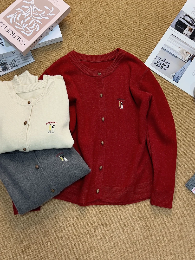 【女王洛克】韩版洋气字母刺绣针织开衫冬款简约百搭毛衣LK82863