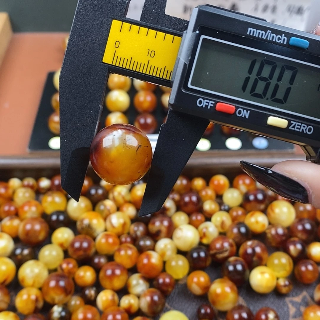 琥珀未镶嵌裸石蜜蜡980