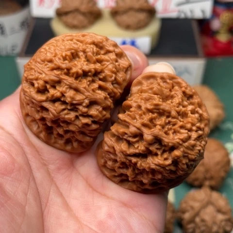 【闪购商品】文玩核桃吊坠44满天星