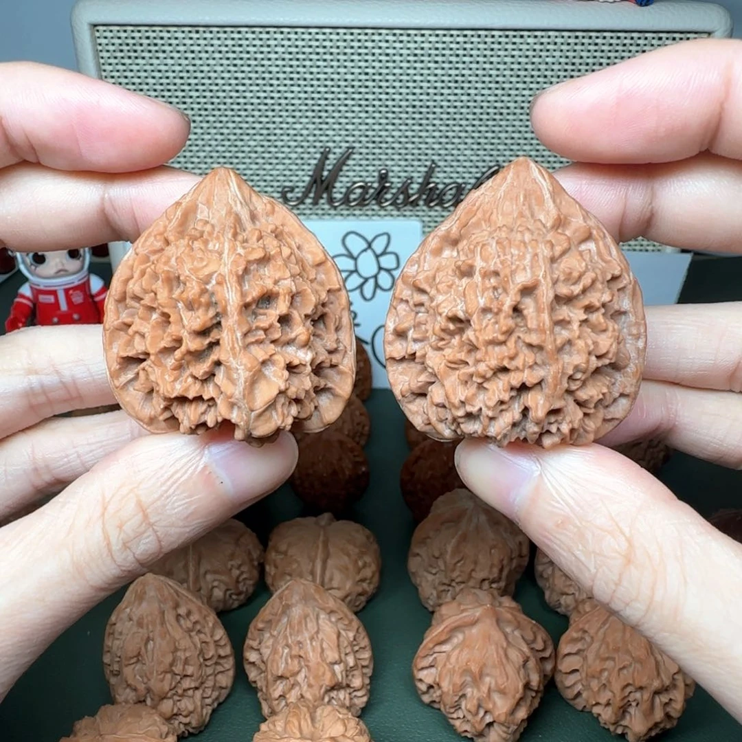 文玩核桃吊坠J百花山40+