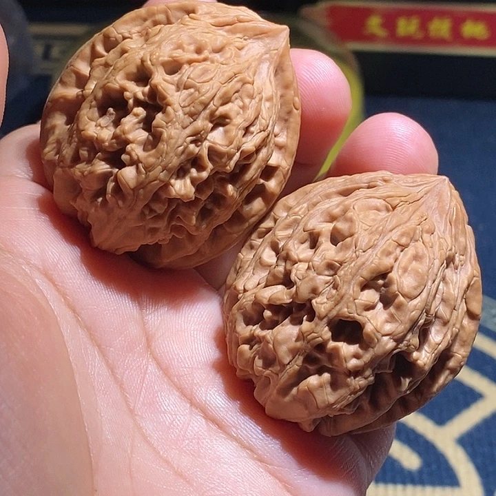【闪购商品】文玩核桃吊坠大古石